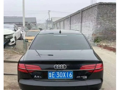 北京15年奥迪A8L中型车4