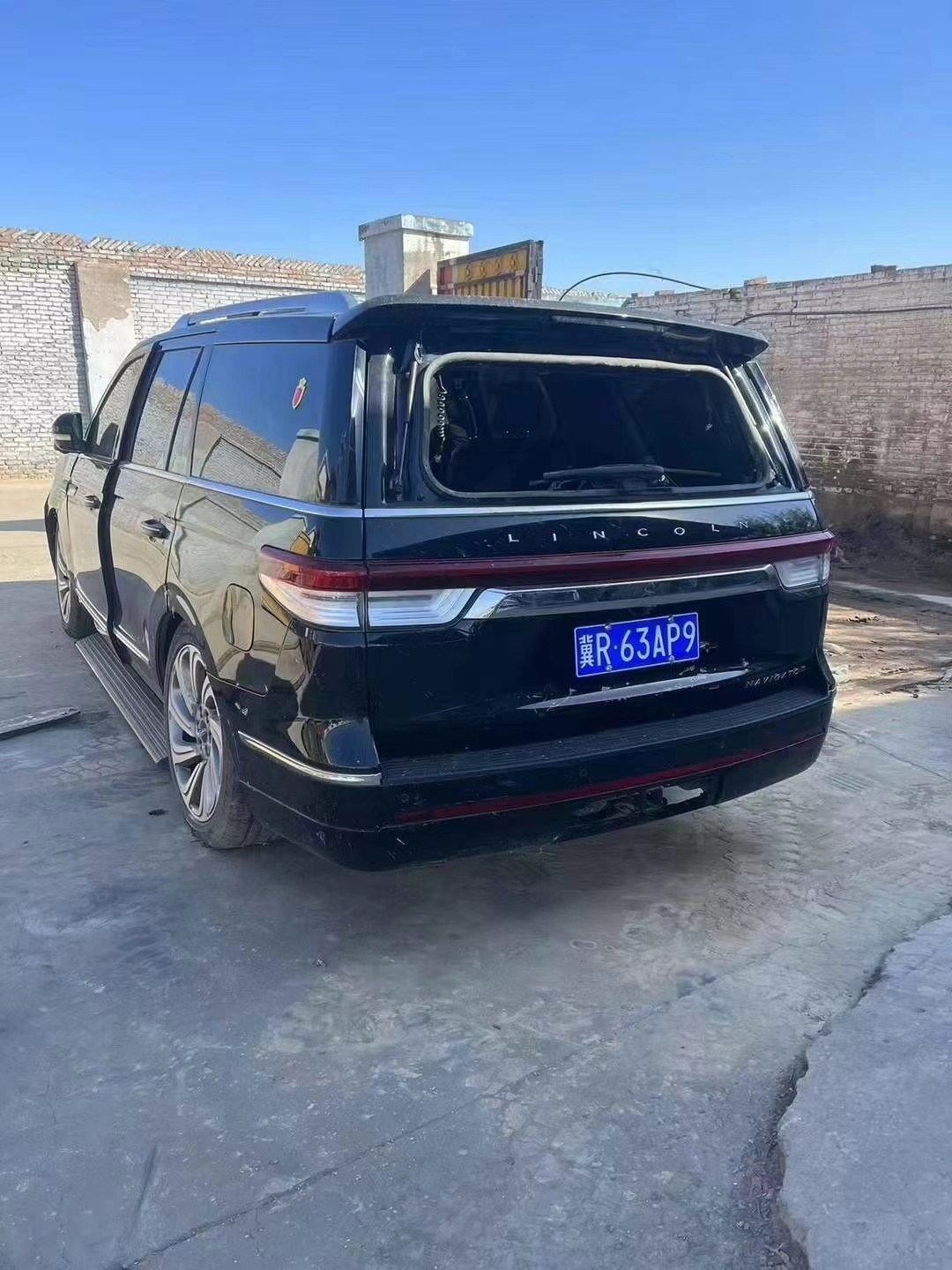 北京22年林肯领航员SUV6