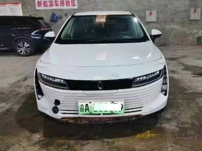 重庆21年欧拉R1中型车