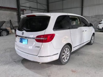 济南市17年别克GL8MPV4