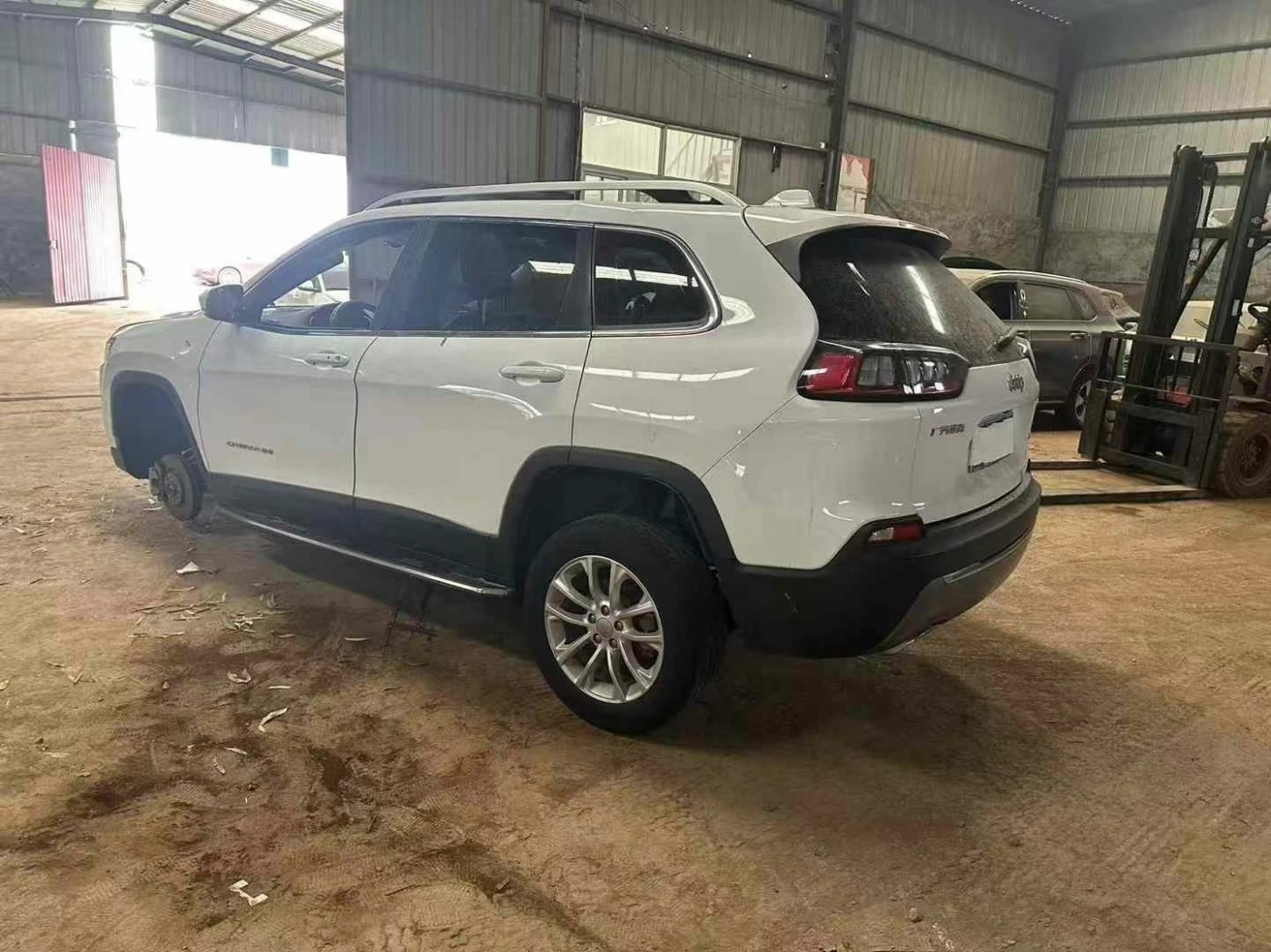 济南市19年Jeep自由光SUV3