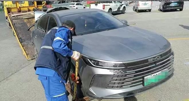 烟台市23年比亚迪驱逐舰中型车1