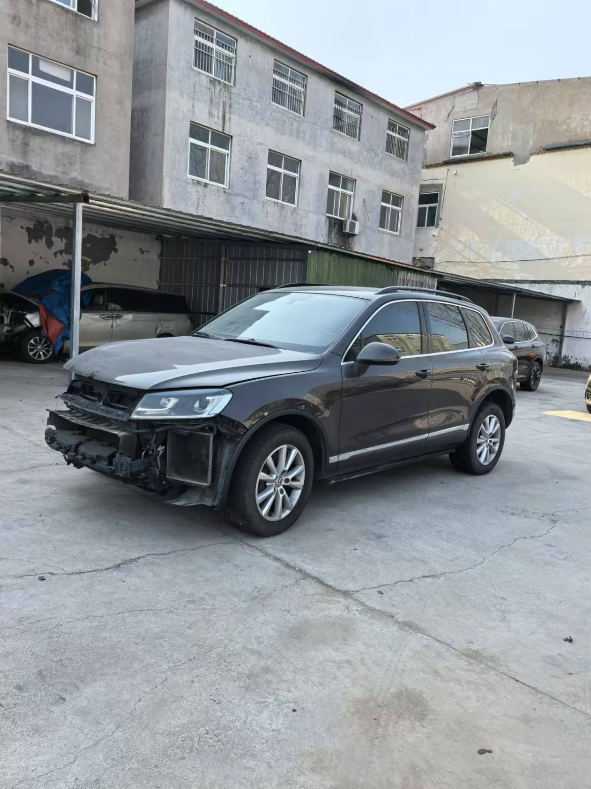 郑州市17年大众途锐SUV1