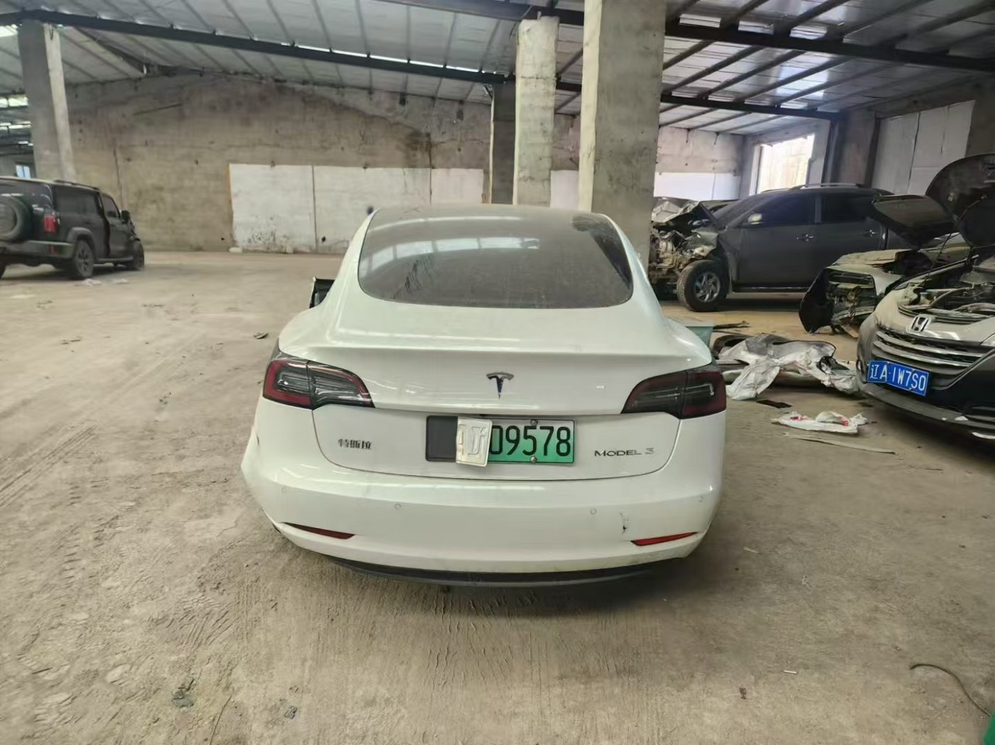 沈阳市20年特斯拉Model 3中型车5