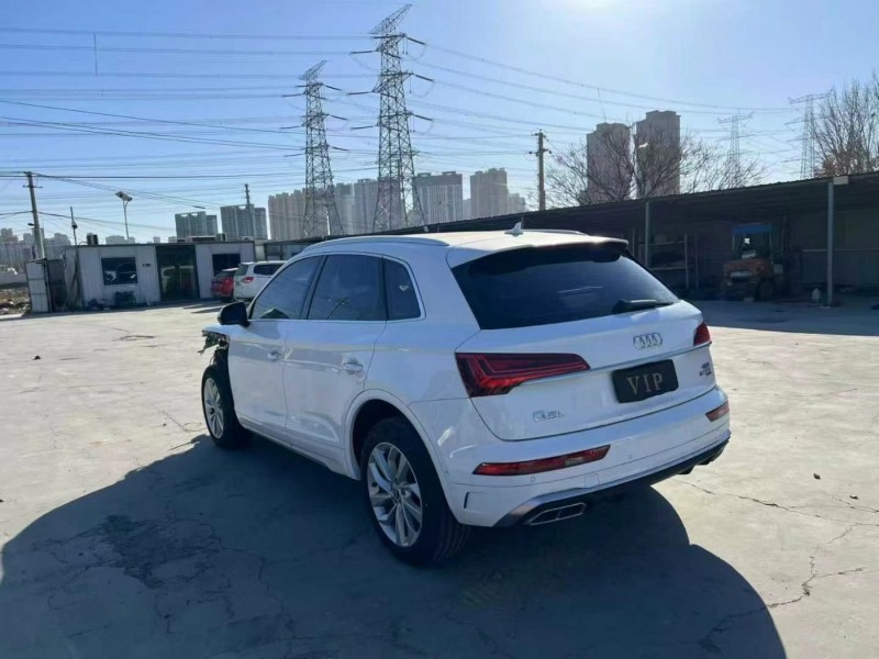 郑州市22年奥迪Q5LSUV4