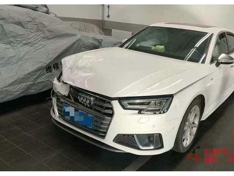 北京19年奥迪A4L中型车