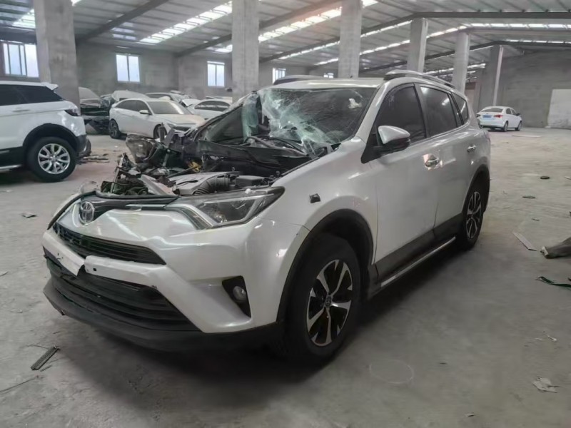 沈阳市17年丰田RAV4荣放SUV3