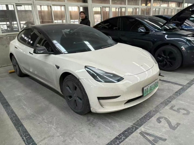 天津23年特斯拉MODEL 3中型车2