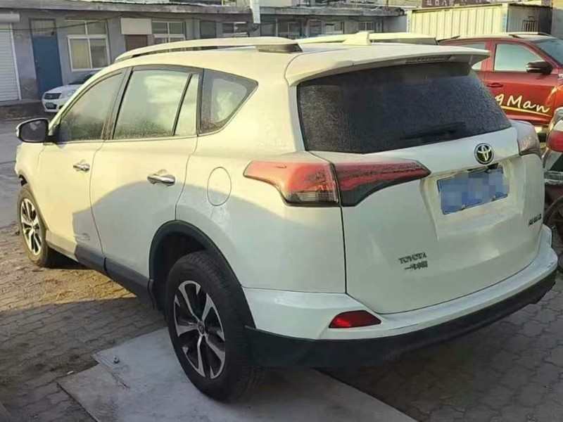 唐山市19年丰田RAV4荣放SUV4