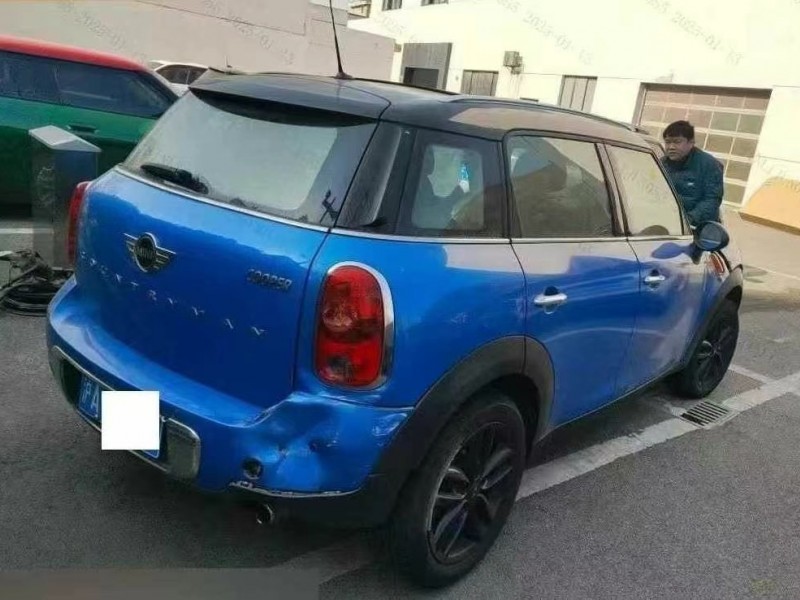 上海12年MINICOUPESUV2