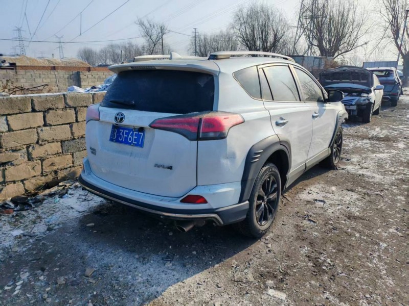 长春市19年丰田RAV4荣放SUV3