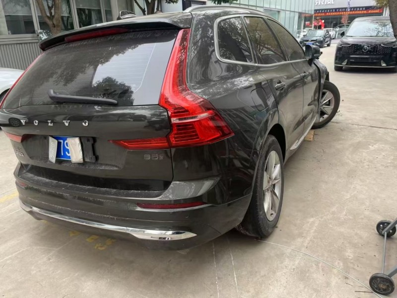 郑州市22年沃尔沃XC60SUV4