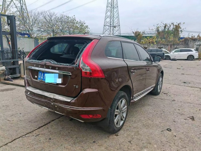 广州市16年沃尔沃XC60SUV5