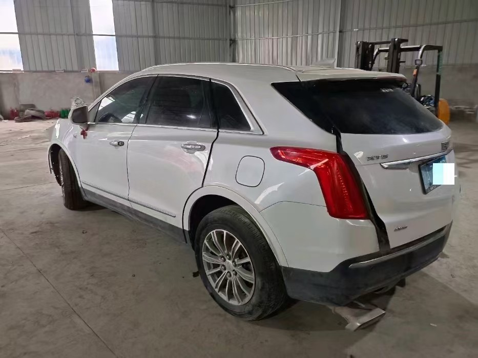 成都市18年凯迪拉克XT5SUV4