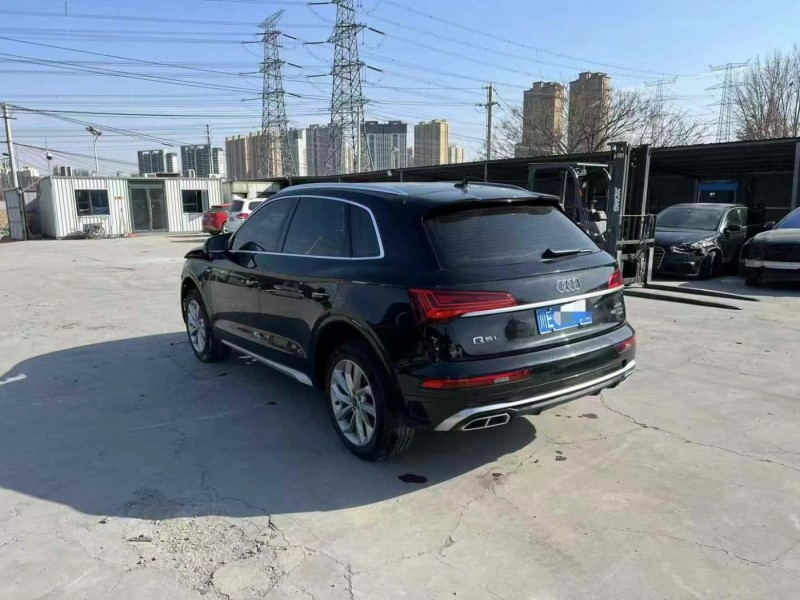 郑州市22年奥迪Q5SUV4