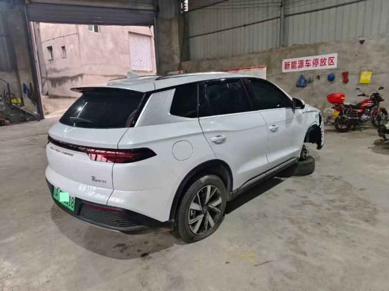 重庆24年比亚迪宋SUV5