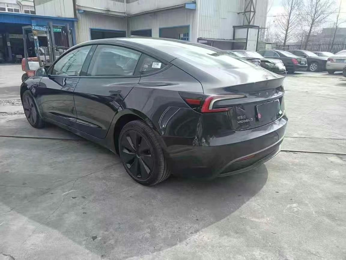 上海24年特斯拉MODEL 3小型车3