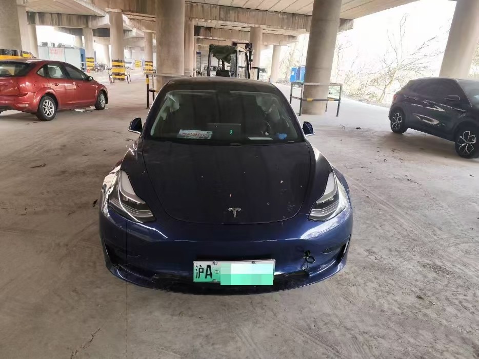 杭州市20年特斯拉MODEL 3中型车1