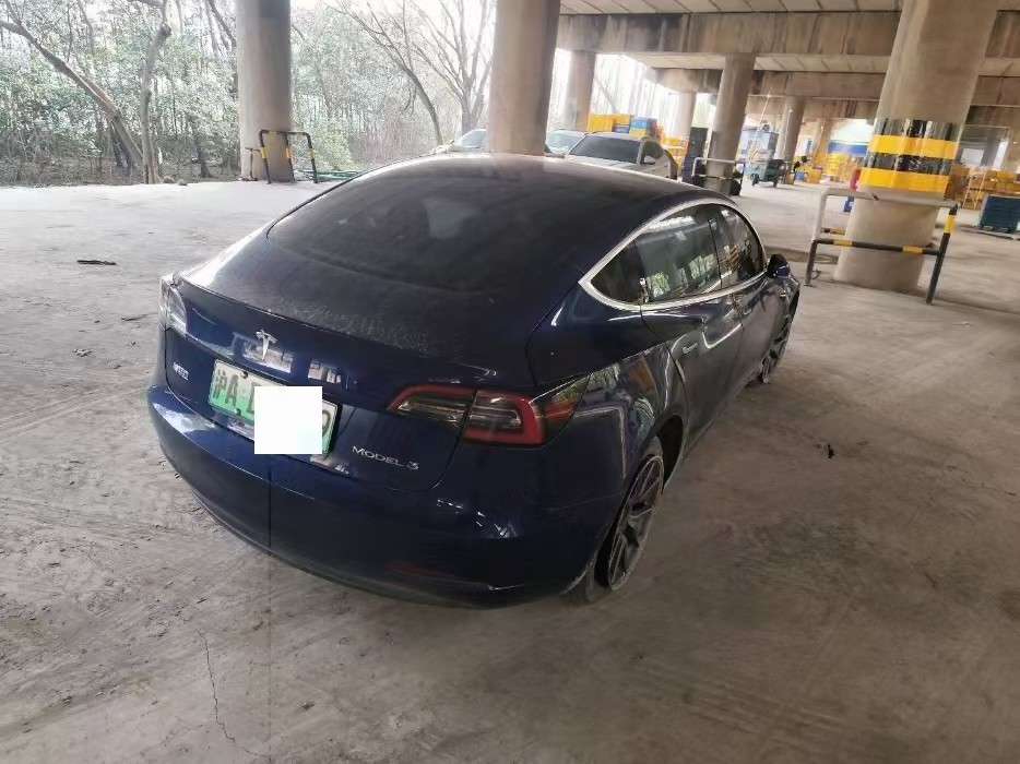 杭州市20年特斯拉MODEL 3中型车5