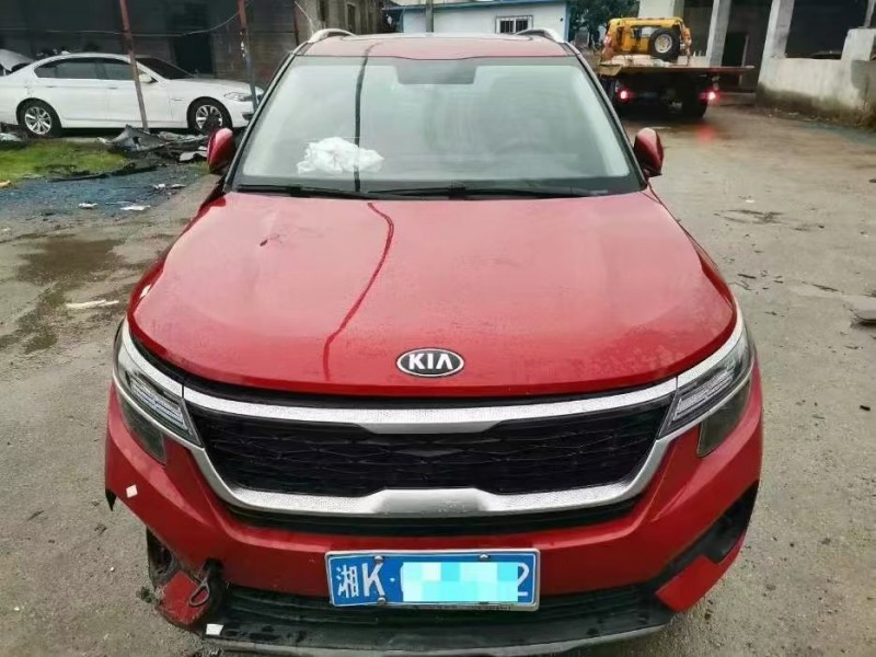 长沙市20年起亚KX3SUV1