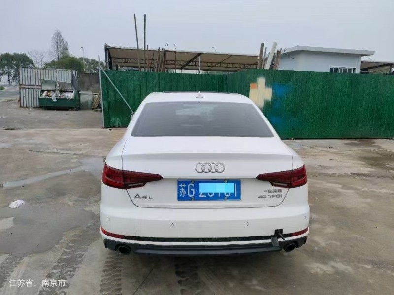 南京市18年奥迪A4L中型车5